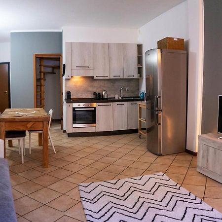 Apartamento La Casa Di Ale Lecco Exterior foto