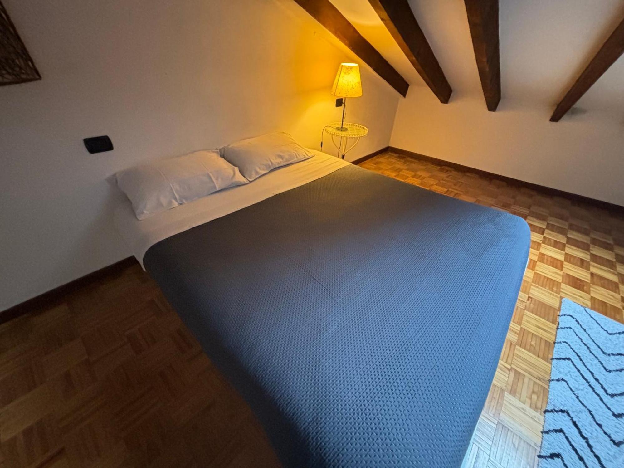 Apartamento La Casa Di Ale Lecco Exterior foto